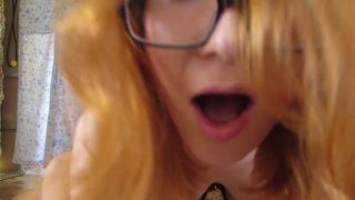 Насладился превосходным минетом и чпокнул рыжую очкастую малышку