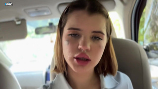 Вы меня не осуждайте, но поездку я оплатила еблей и спермоглотанием